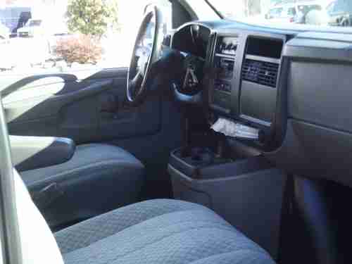 2006 GMC Savana 1500 van 8-12 passenger van DOUBLE side door  94k miles, US $13,500.00, image 8