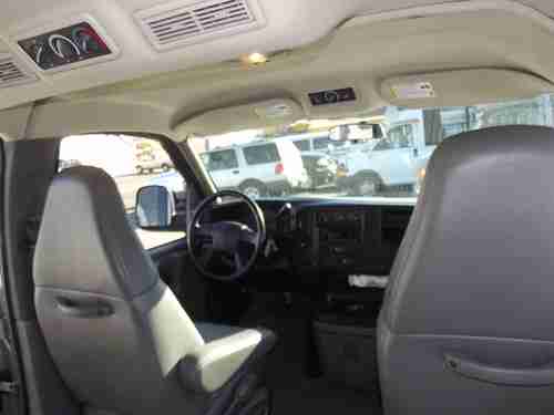 2006 GMC Savana 1500 van 8-12 passenger van DOUBLE side door  94k miles, US $13,500.00, image 10