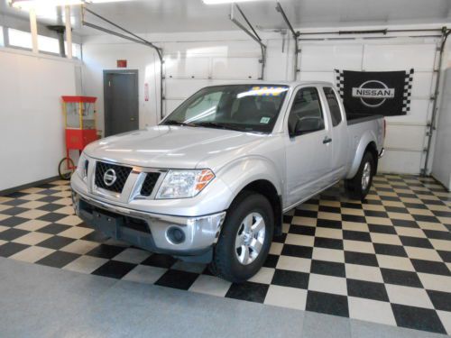 2010 nissan frontier se ext cab 4x4  no reserve salvage rebuildable damaged