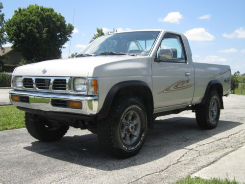 1997 nissan hardbody pickup 4x4 5 speed 4 cylinders