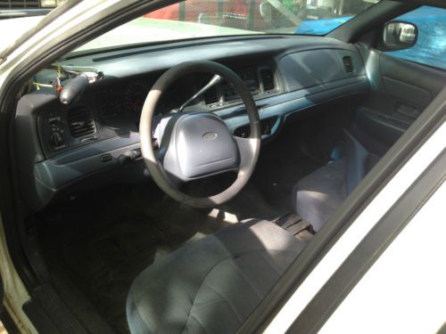 2000 Ford Crown Victoria Police Interceptor Sedan 4-Door 4.6L project, image 10