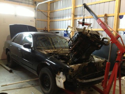 2000 Ford Crown Victoria Police Interceptor Sedan 4-Door 4.6L project, image 16