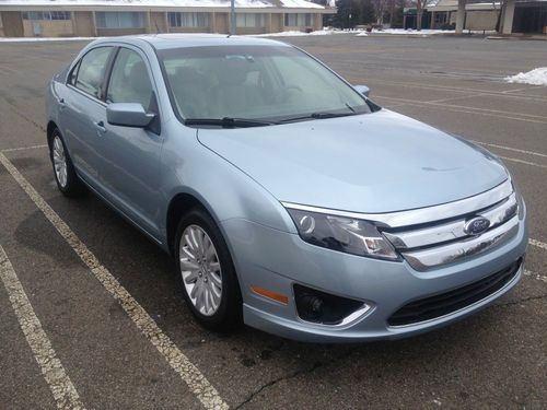 2010 ford fusion hybrid / no reserve/ navigation/sunroof/backup camera/ leather