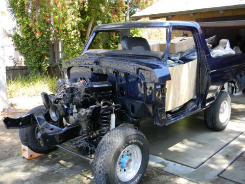 1979 ford bronco. rebuilt 351m engine. powder coating chasis. 75% complete.