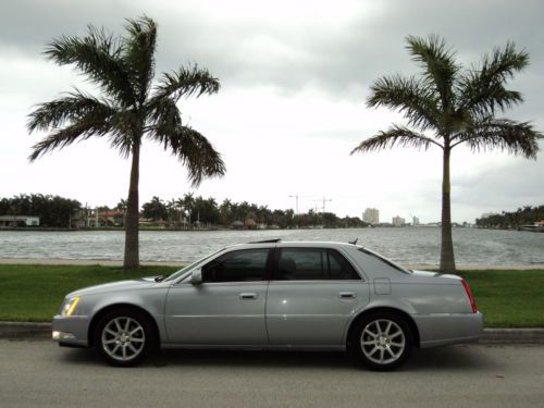 2006 cadillac dts loaded with navigation heat seat sunroof non smoker no reserve