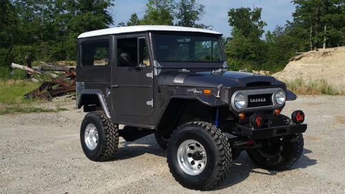 1973 toyota fj40 cruiser just  complete 100% ground up restoration loaded power