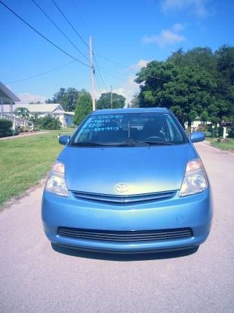 2006 toyota prius hybrid; low miles