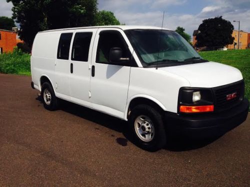 2009 gmc savana van g2500 cargo van. 4.8l. auto. 90000mi. white,