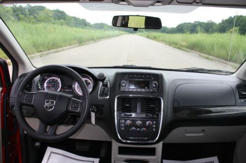 13 Grand Caravan Handicap Accessible Wheelchair Van Rear Ramp We Finance, image 34