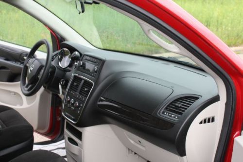 13 Grand Caravan Handicap Accessible Wheelchair Van Rear Ramp We Finance, image 40