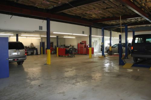 13 Grand Caravan Handicap Accessible Wheelchair Van Rear Ramp We Finance, image 46