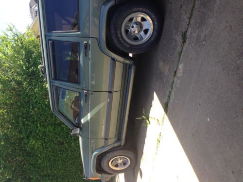 2000 jeep cherokee sport utility 4-door 4.0l