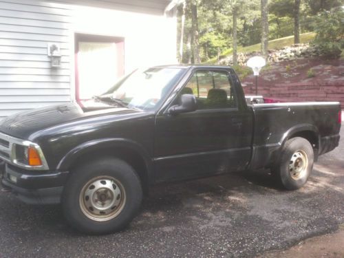 1997 chevrolet s10 base standard cab pickup 2-door 4.3l 4x4