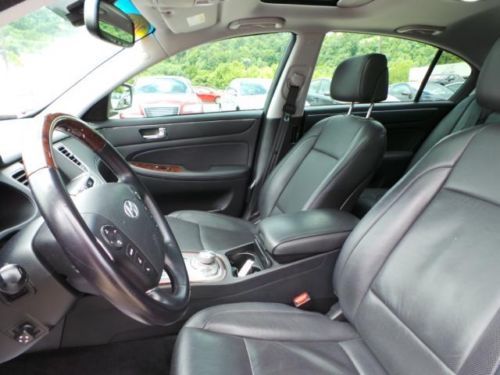 Silver Sedan Black Leather Low Miles Power Seats Air Cruise MP3 iPod Sunroof Gas, image 5