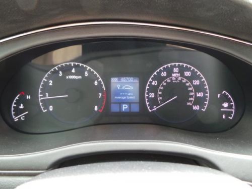 Silver Sedan Black Leather Low Miles Power Seats Air Cruise MP3 iPod Sunroof Gas, image 10