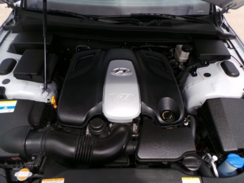 Silver Sedan Black Leather Low Miles Power Seats Air Cruise MP3 iPod Sunroof Gas, image 30