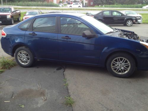 2009 ford focus se light front damage  salvage damaged easy fix good air bags