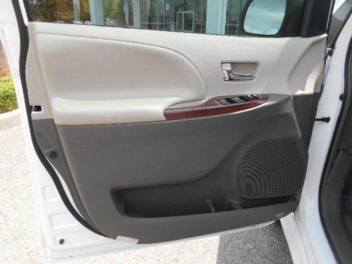 2012 Toyota Sienna XLE, US $28,400.00, image 13