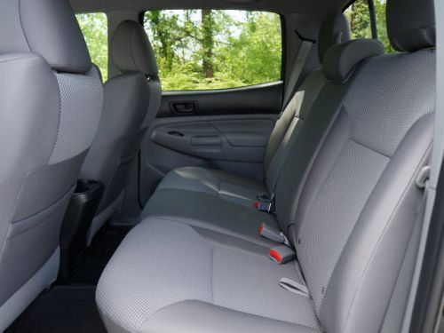 2014 toyota tacoma base