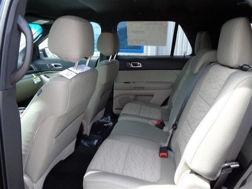 2014 ford explorer base