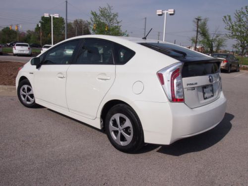 2013 toyota prius two