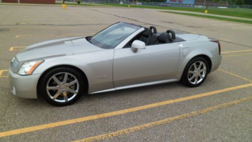 2008 cadillac xlr-convertible. excellent condition, very clean,original onwer.