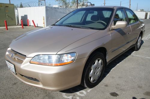 2000 honda accord lx sedan automatic 4 cylinder  no reserve