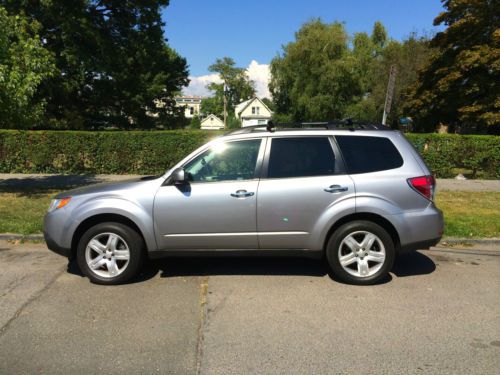 2010 subaru forester x premium wagon 4-door 2.5l