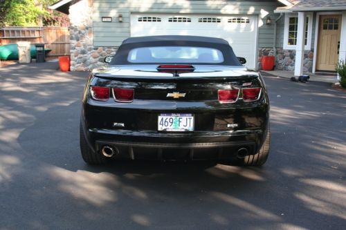 2011 Chevrolet Camaro SS Convertible 2-Door 6.2L, image 3
