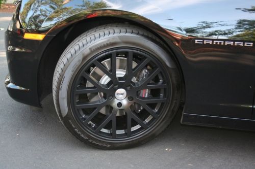 2011 Chevrolet Camaro SS Convertible 2-Door 6.2L, image 5