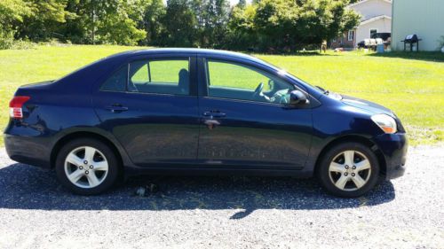 2008 toyota yaris base sedan 4-door 1.5l