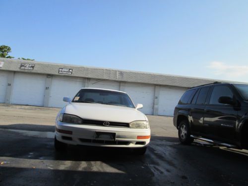 1992 toyota camry le sedan 4-door 2.2l