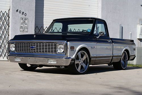 C-10 c10 chevrolet chevy hot rod rod pro touring show cheyenne truck restomod 72