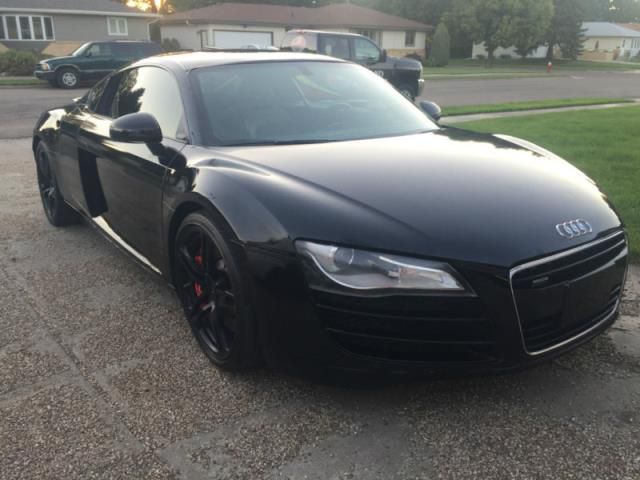 Audi: r8 base coupe 2-door