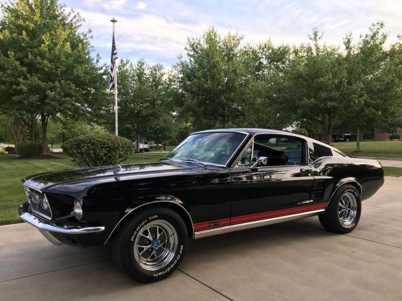 1967 ford mustang