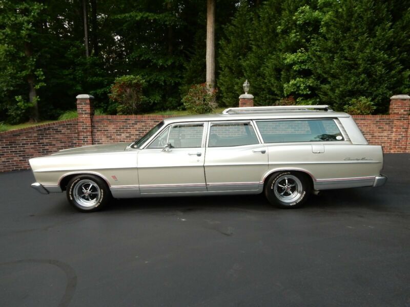 1967 ford galaxie country squire