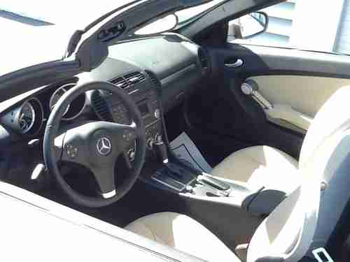 2009 Mercedes-Benz SLK300 Base Convertible 2-Door 3.0L, US $32,548.00, image 11