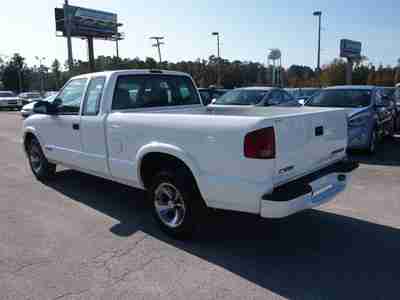 LS Truck 2.2L Increased Capacity Suspension Package 4 Speakers AM/FM radio, image 5
