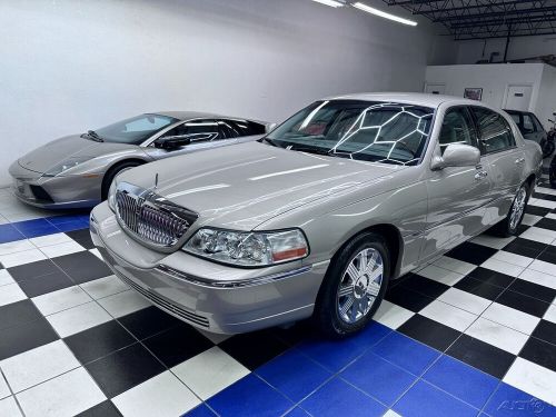 2004 Lincoln Town Car ULTIMATE - 64K MILES - AMAZING CONDITION !!, US $15,900.00, image 9