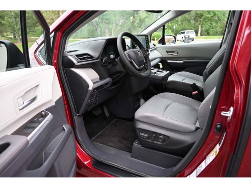2024 Toyota Sienna XLE Plus AWD Mobility Handicap Van Handicap, US $91,900.00, image 6