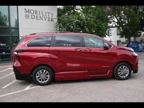 2024 Toyota Sienna XLE Plus AWD Mobility Handicap Van Handicap, US $91,900.00, image 35