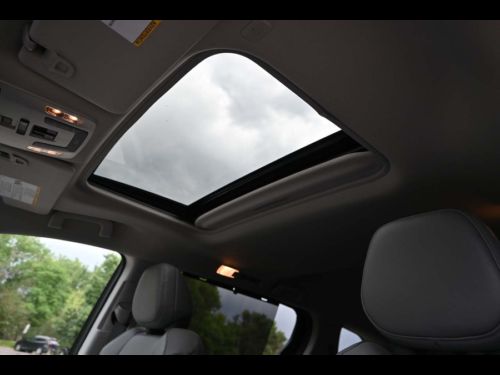 2024 Toyota Sienna XLE Plus AWD Mobility Handicap Van Handicap, US $91,900.00, image 61