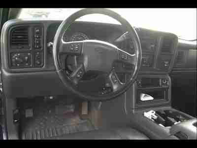 LT3 Chevy Diesel Duramax Allison Leather Extended Cab Spray in Bedliner, image 15