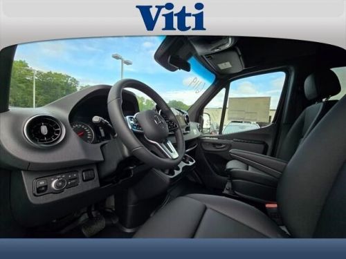 2024 Mercedes-Benz Sprinter 2500, US $87,997.00, image 4