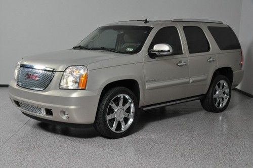Entertainment - navigation - moonroof - chrome 22s