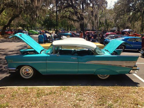 Beautiful restored 1957 chevrolet belair 2 door hardtop (chevy 55 56 57)