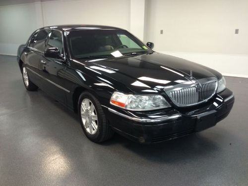 2006 lincoln town car