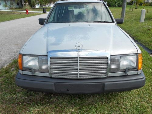 1987 mercedes benz  300 turbodiesel wagon 300 tdt