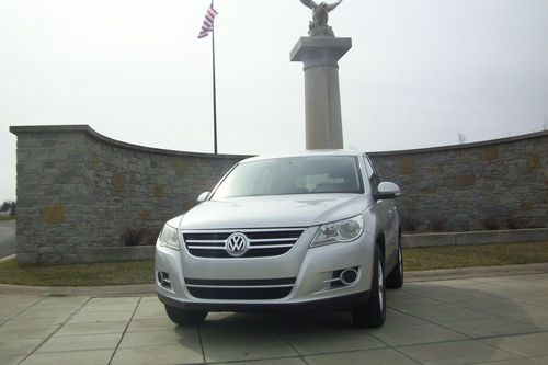 2011 volkswagan tiguan  s  turbo   auto  (  no reserve  )