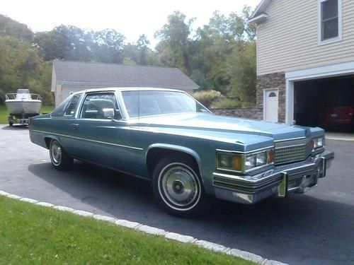 Cadillac coupe de ville 1979 - very low mileage - mint condition - for collector